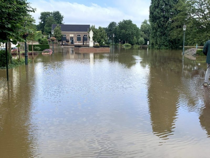 Kerkplein Sint Odilienberg juli 2021